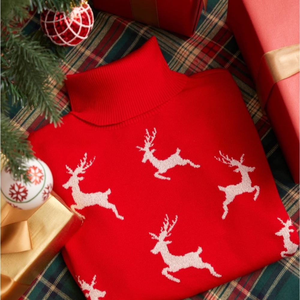 89th & Madison New Red Reindeer Pattern Woman’s Sweater